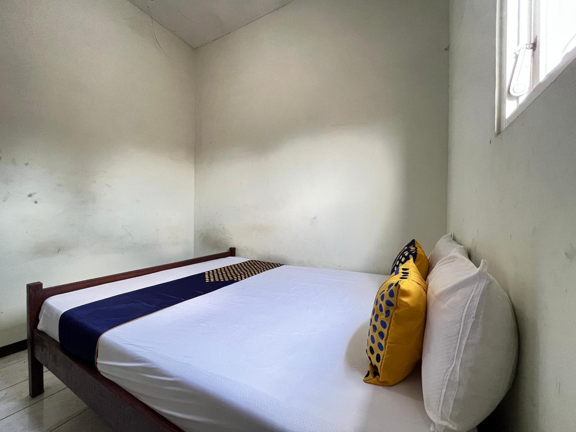 Hotel Spot On 93423 Kost Berkah Near Kebun Teh Wonosari Lawang Exteriér fotografie