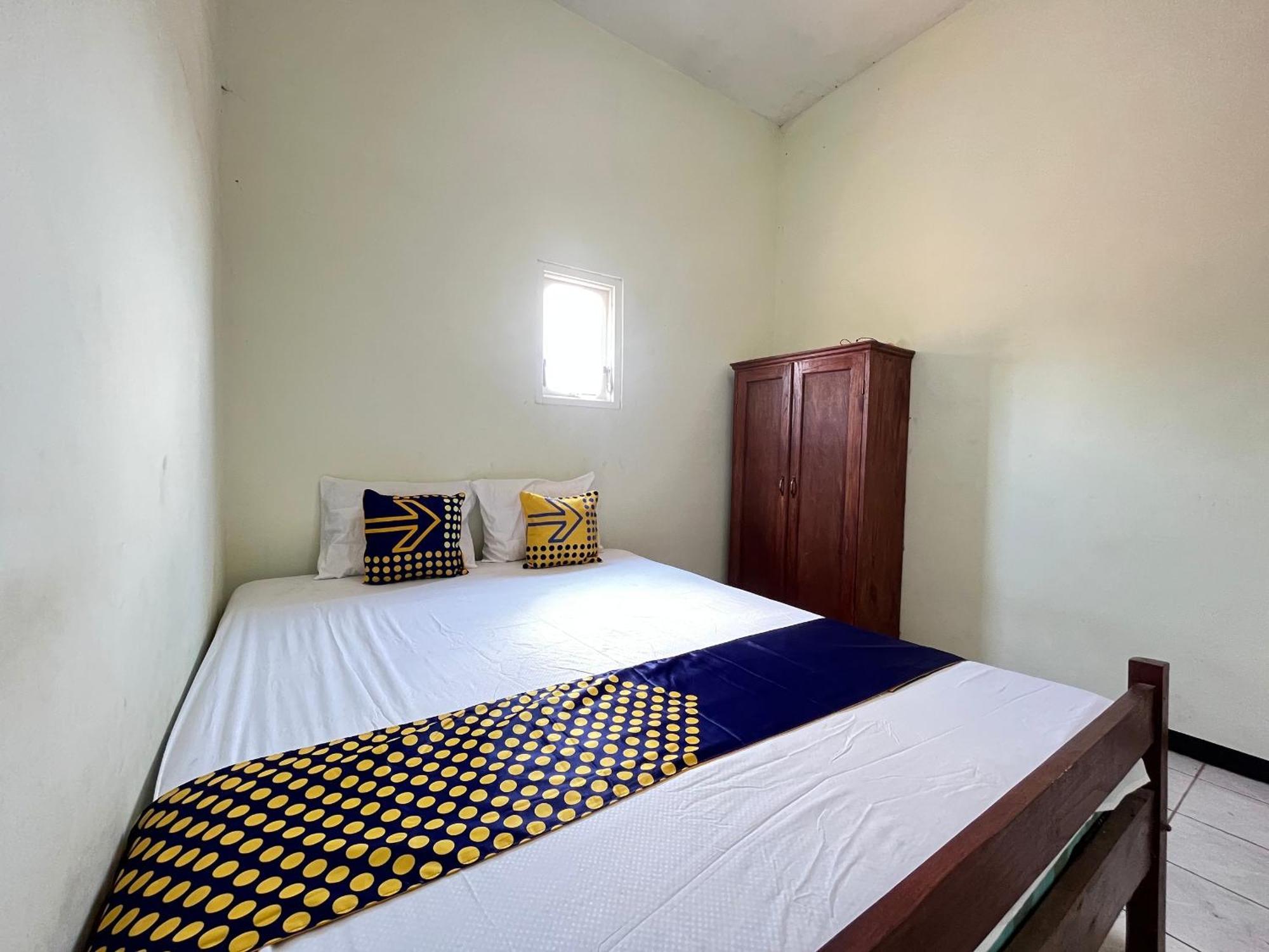 Hotel Spot On 93423 Kost Berkah Near Kebun Teh Wonosari Lawang Exteriér fotografie
