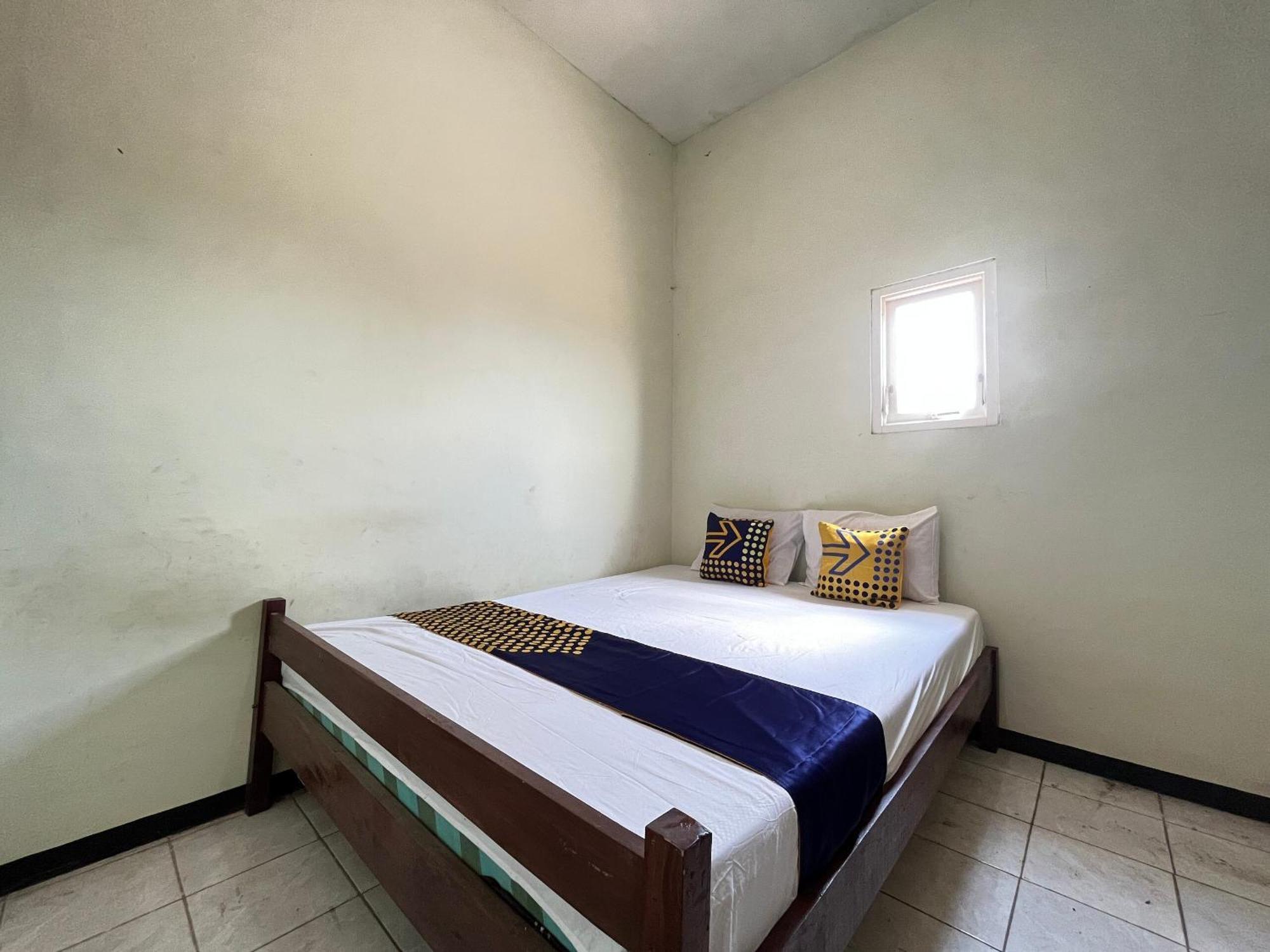 Hotel Spot On 93423 Kost Berkah Near Kebun Teh Wonosari Lawang Exteriér fotografie